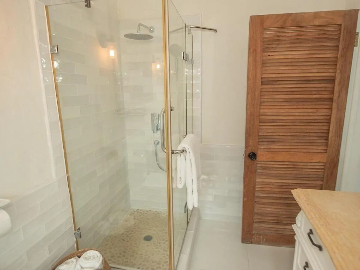 The Seahouse Antigua Seafront Villa Mamora Bay Antigua ve Barbuda