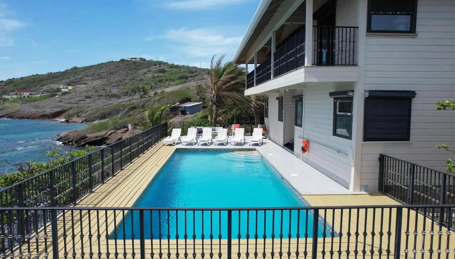 The Seahouse Antigua Seafront Villa Mamora Bay